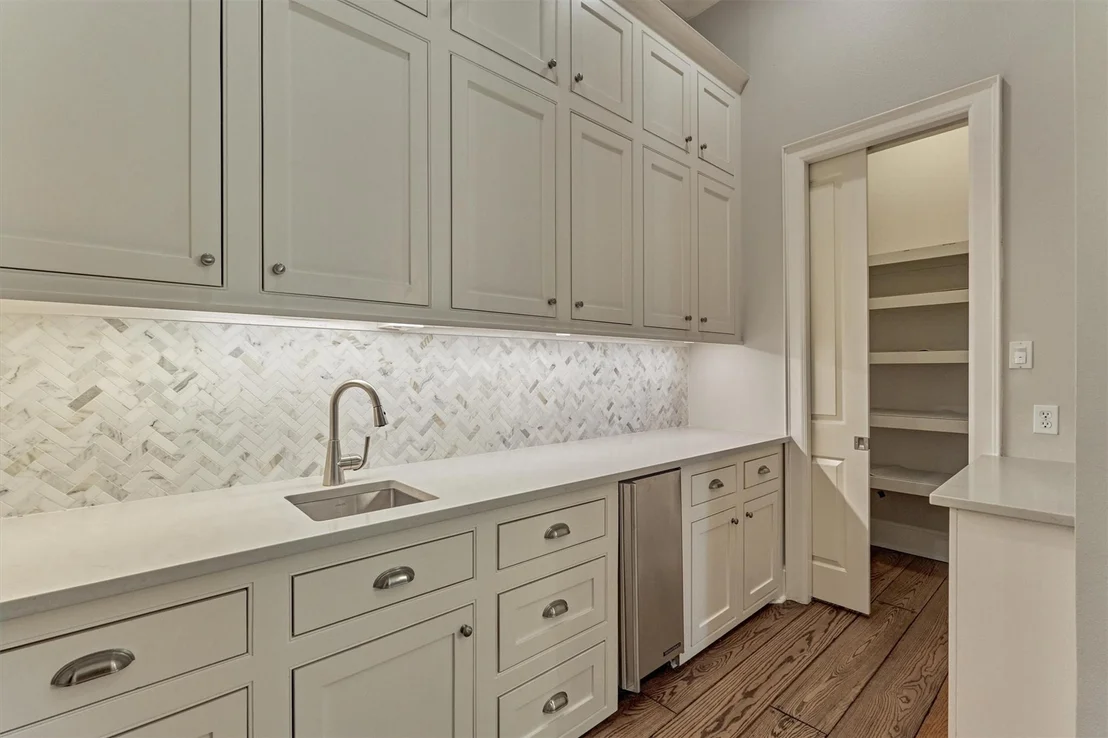 Photo of 22 E Shore Drive