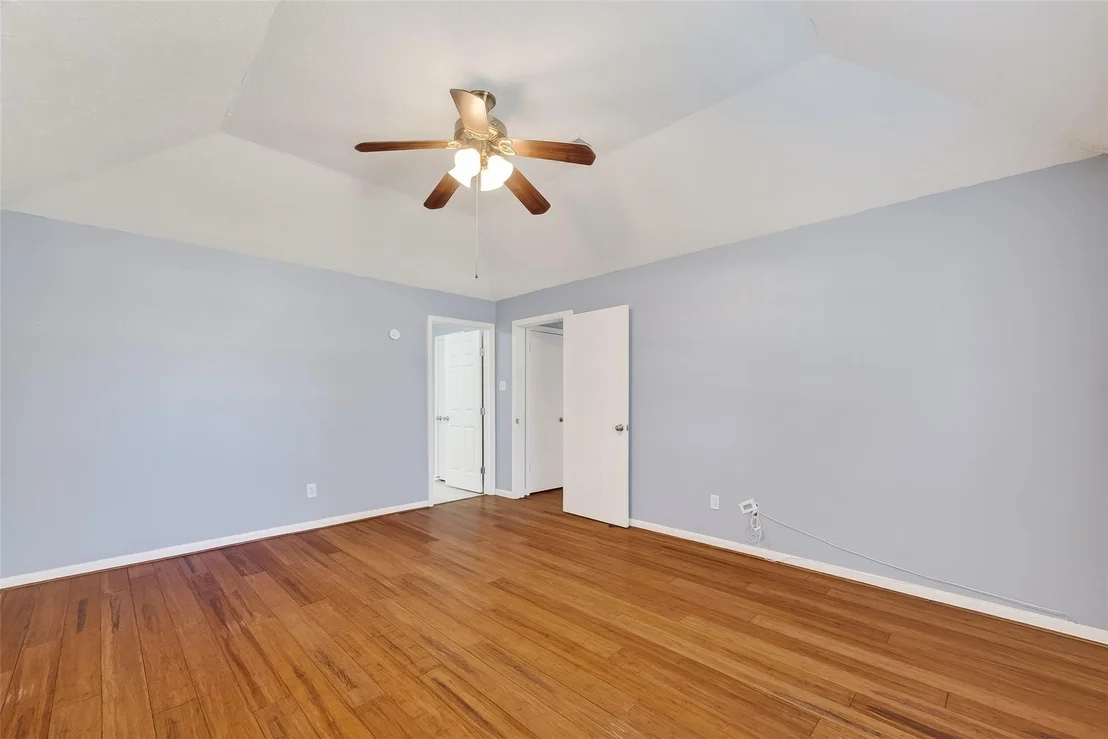 Photo of 1015 Oak Leaf Street