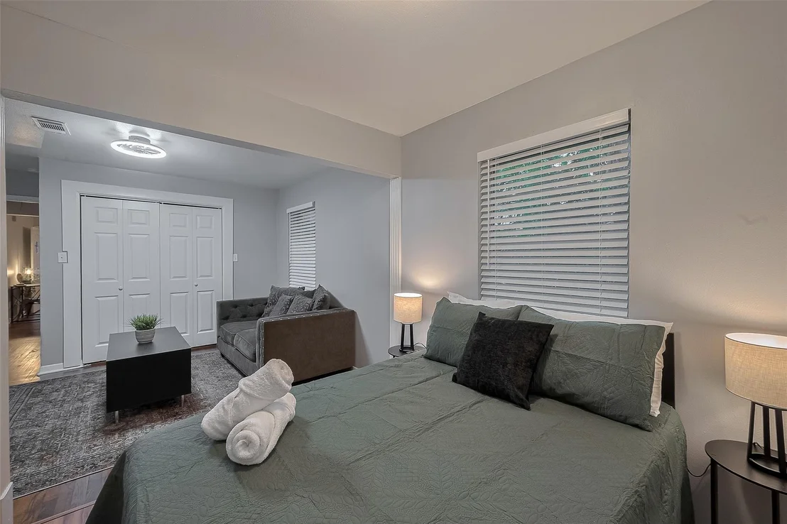 Photo of 2218 Silverbonnet Street