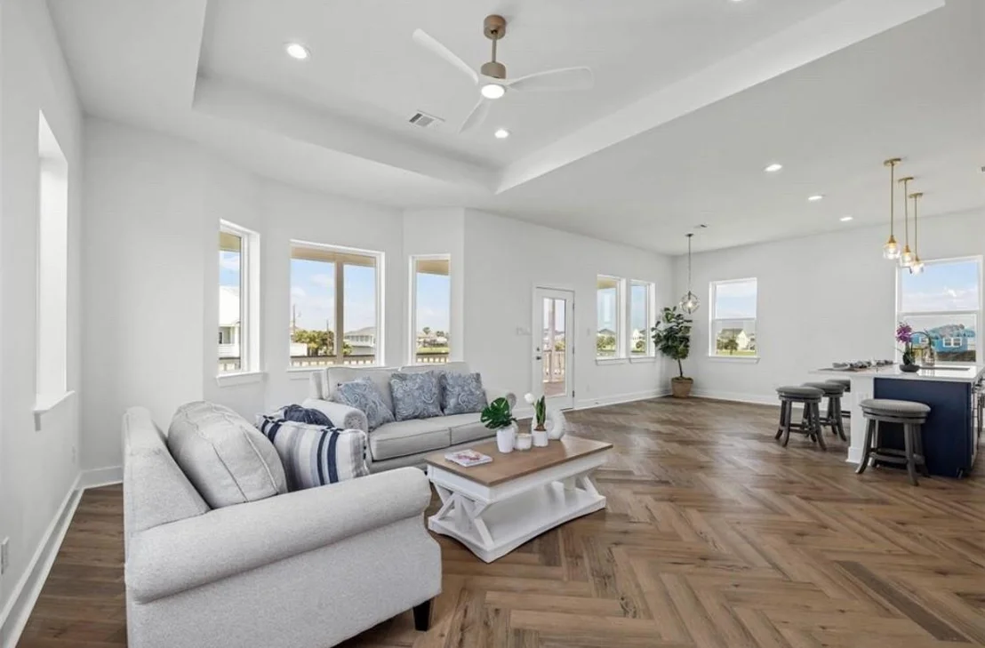 Photo of 23107 Miramar Circle