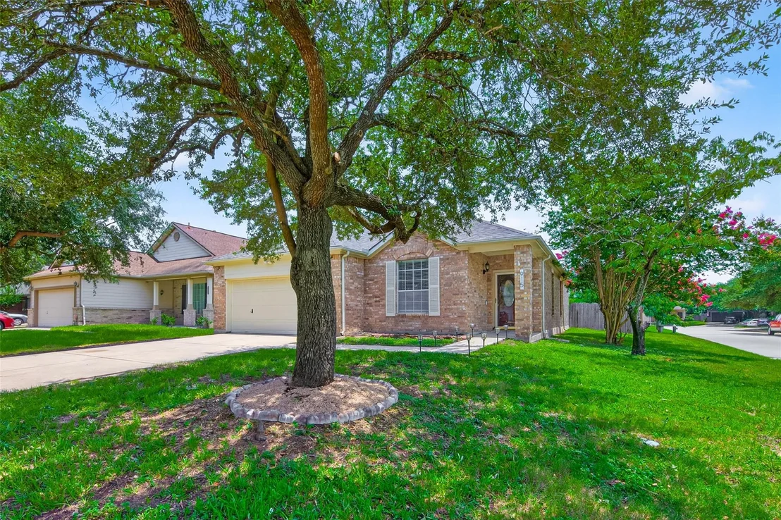 Photo of 915 Morley Park Lane