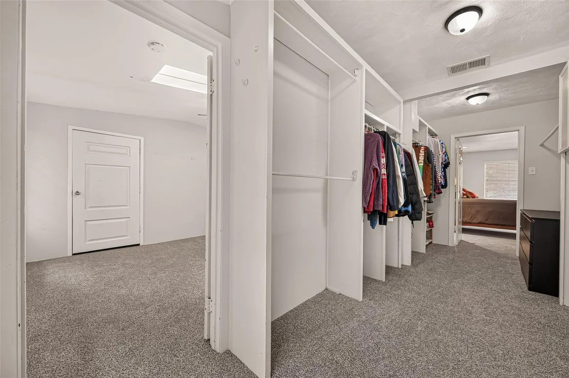 Photo of 8007 Vickridge Lane