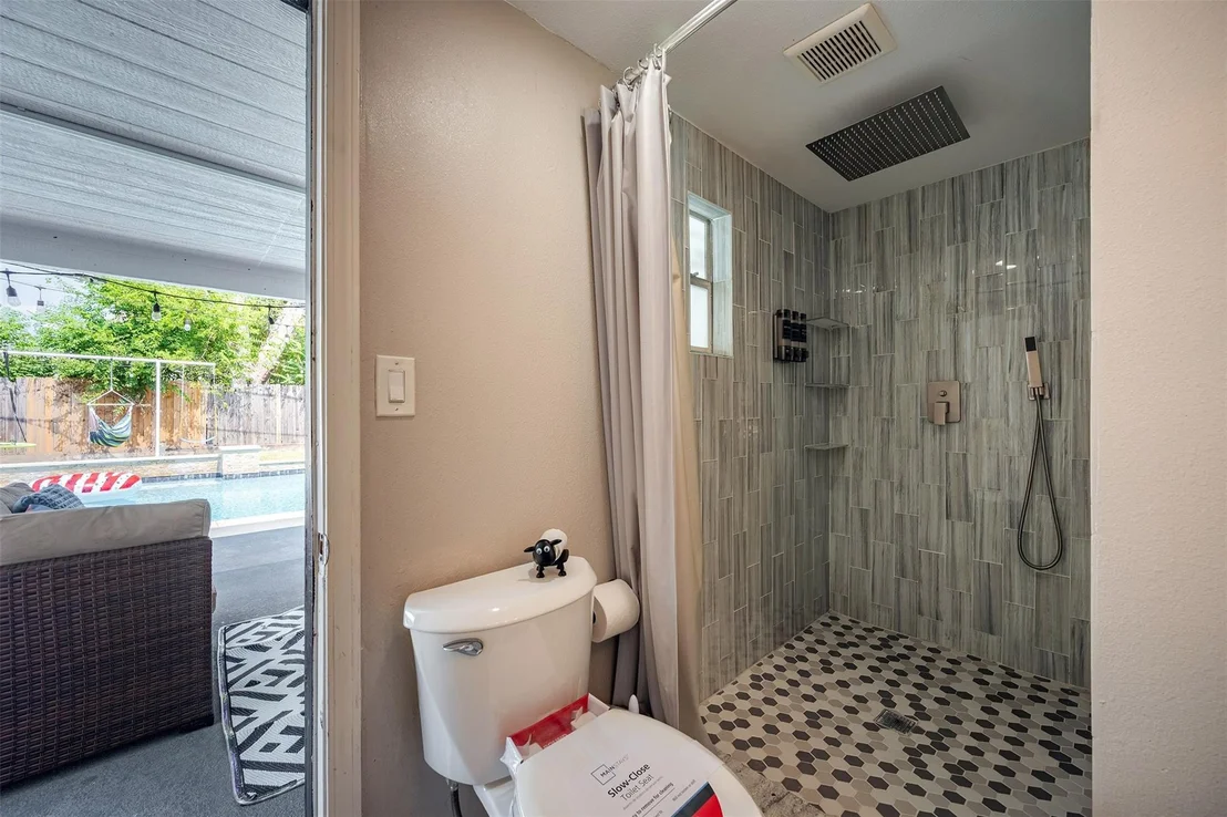 Photo of 4310 Black Locust Drive