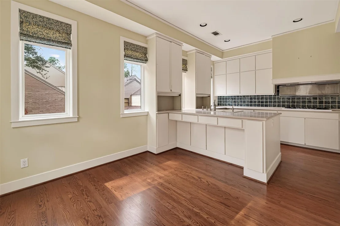 Photo of 315 Sugarberry Circle