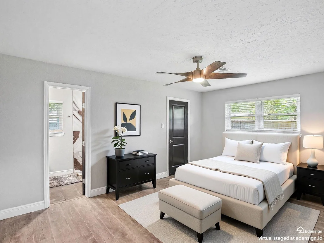 Photo of 2921 Oak Drive