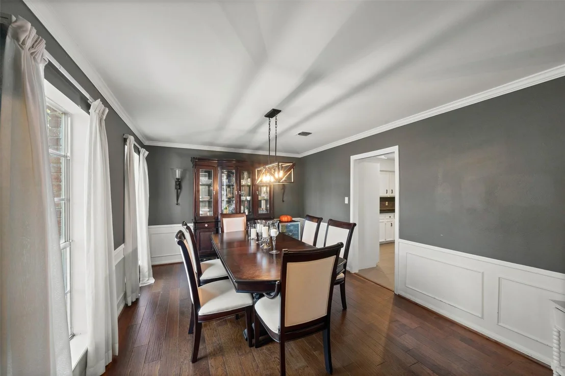 Photo of 1806 Saddlecreek Drive