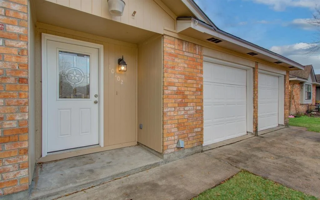 Photo of 10102 Winding Trail Road