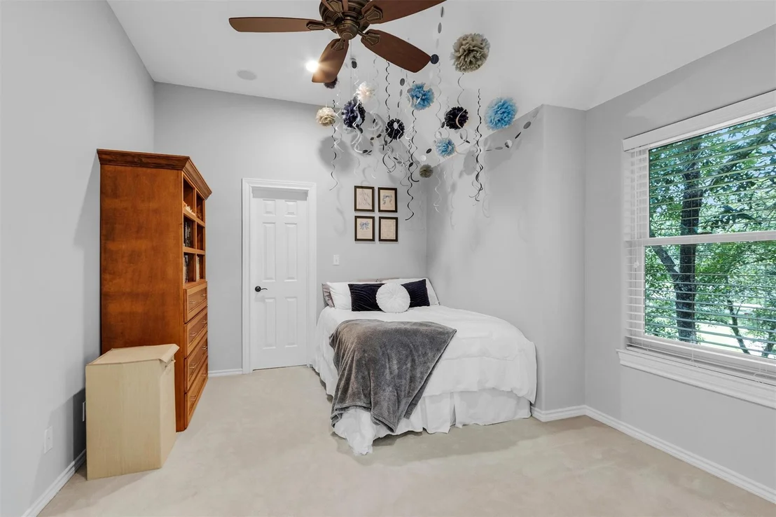 Photo of 9726 Crestwater Circle