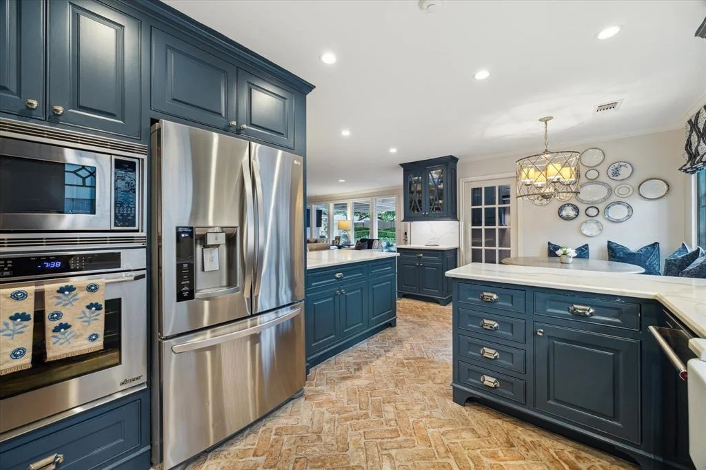 Photo of 10051 Olympia Drive