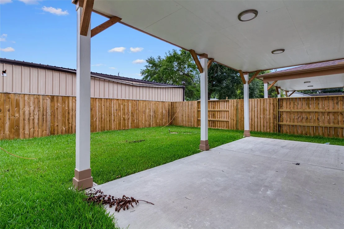 Photo of 2204 Hoskins Drive