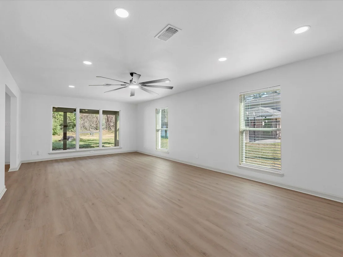 Photo of 740 River Plantation Drive