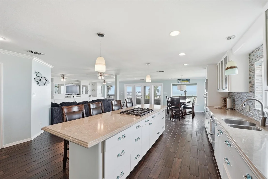 Photo of 7712 Channelview Drive