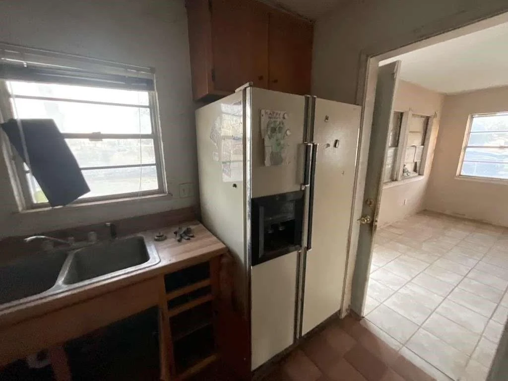 Photo of 900 Canyon Drive