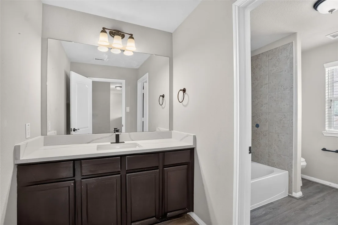 Photo of 7611 Dragon Pearls Lane