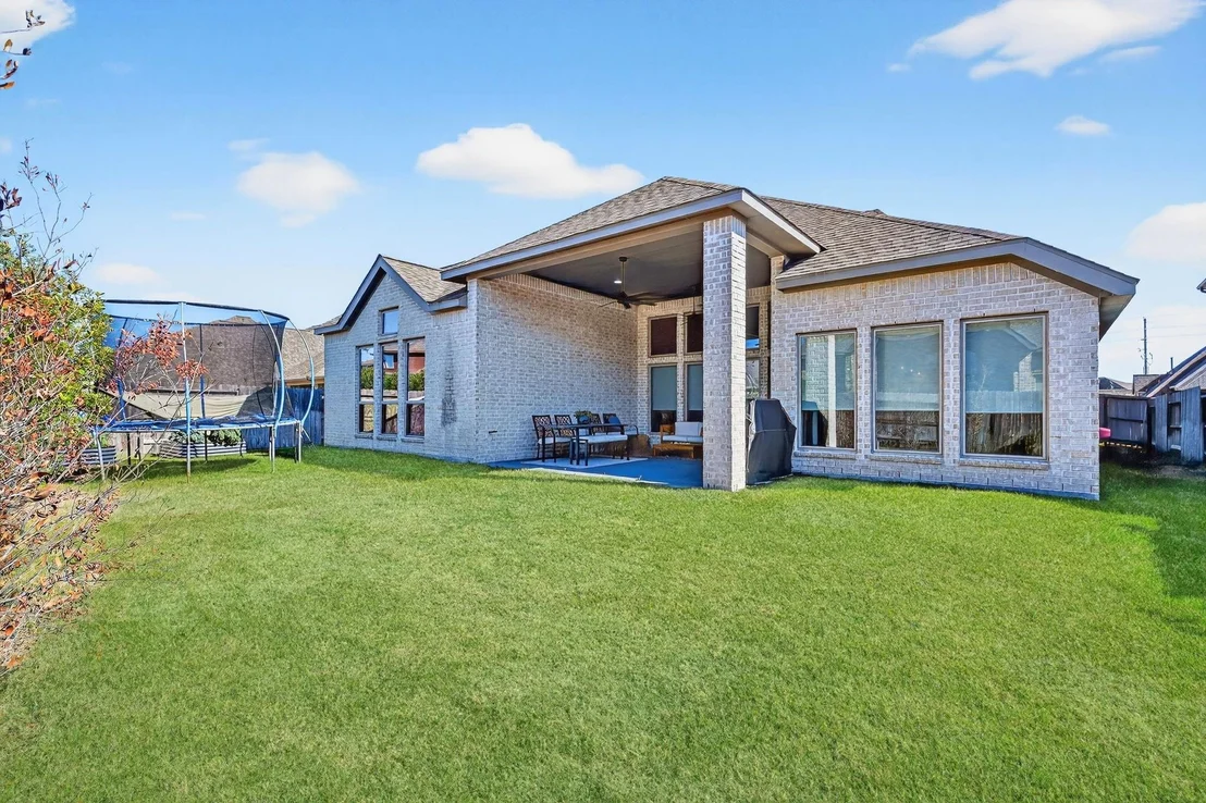 Photo of 25121 Pinebrook Grove Lane
