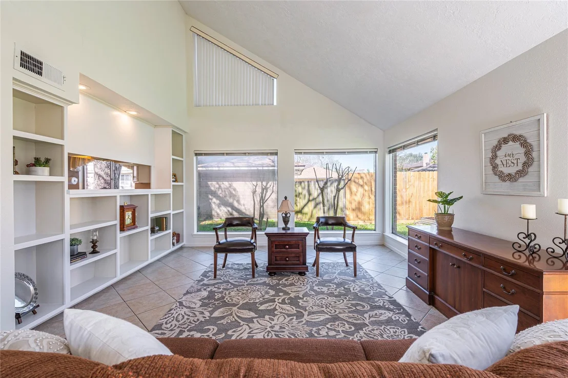 Photo of 16419 Laurelfield Drive