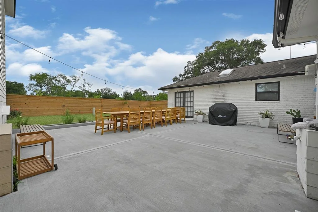 Photo of 7530 Deep Forest Drive