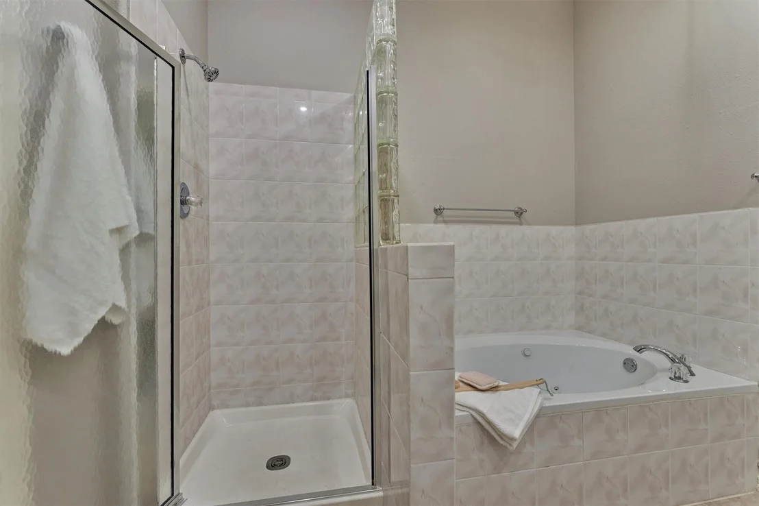 Photo of 4 Regency Point