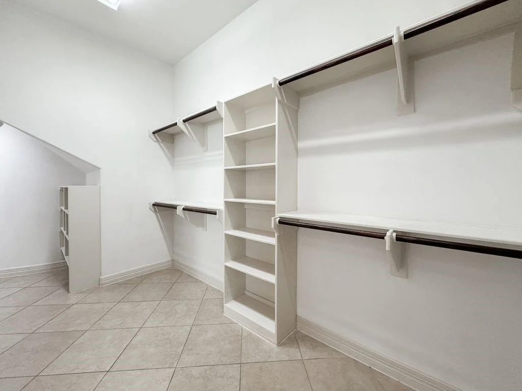 Photo of 14 Spincaster Dr