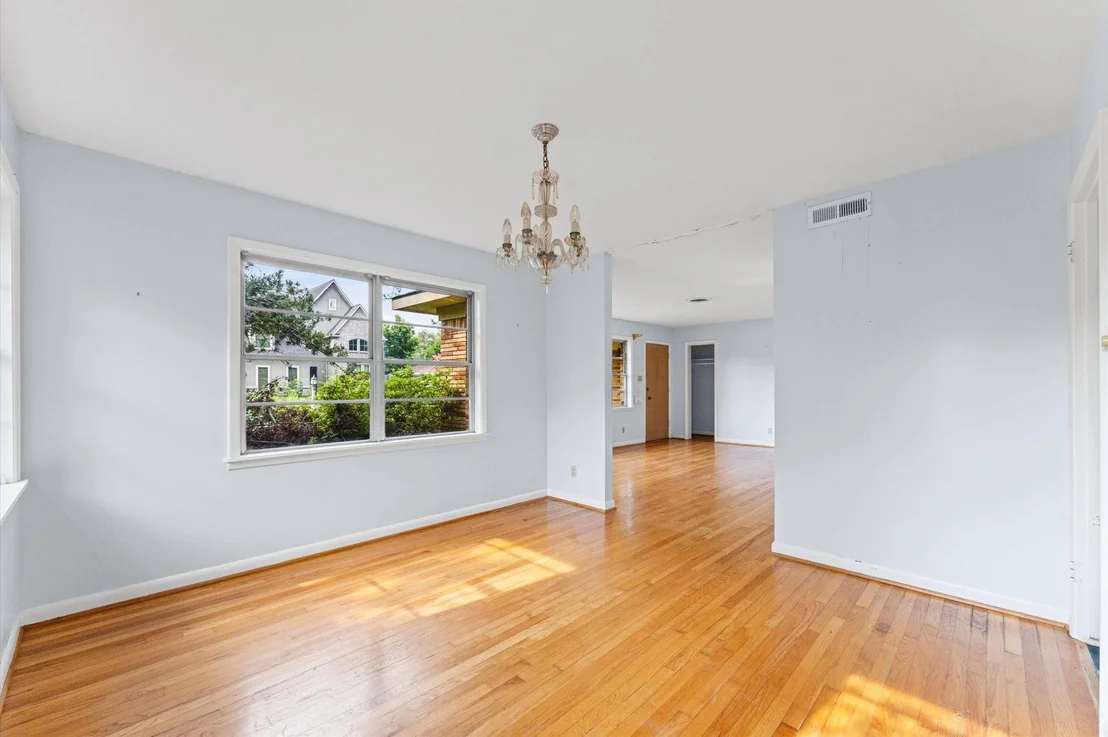 Photo of 3123 Broadmead Drive