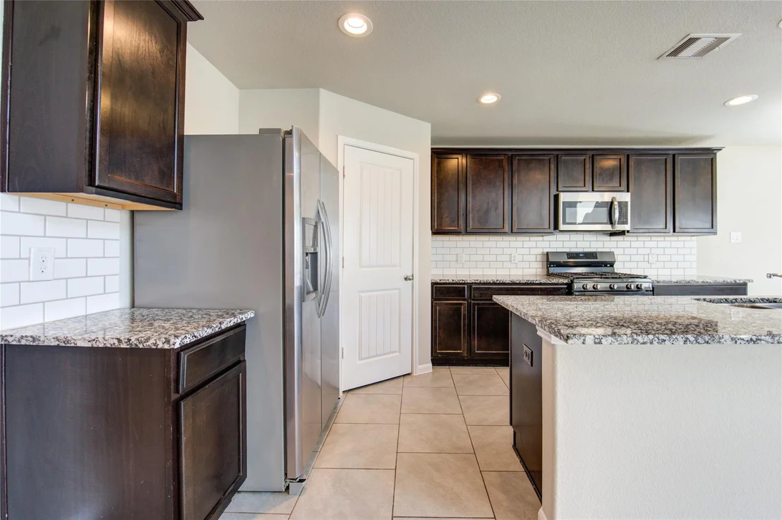 Photo of 29807 Breakwater Drive