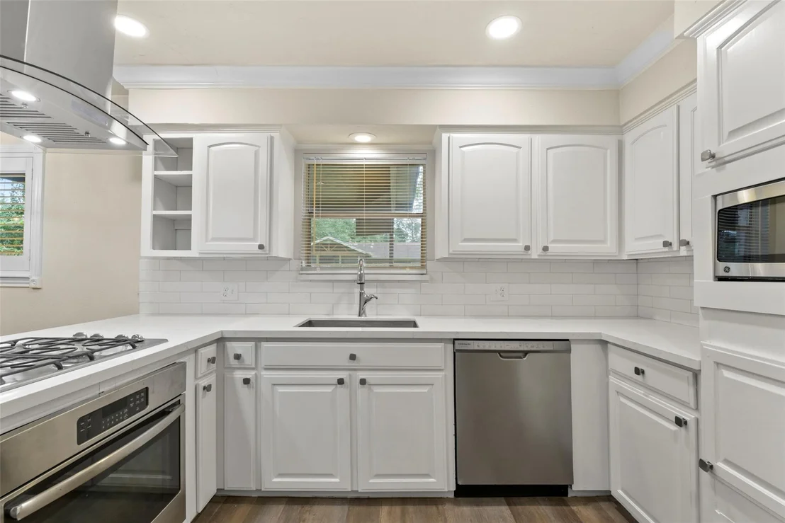 Photo of 207 Willowick Drive
