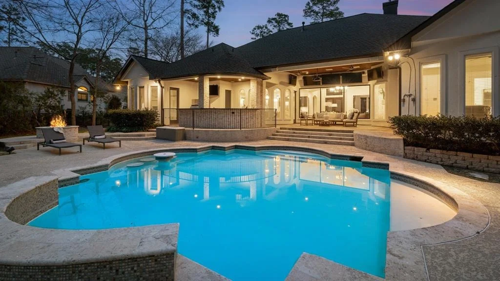 Photo of 337 W Pines Drive