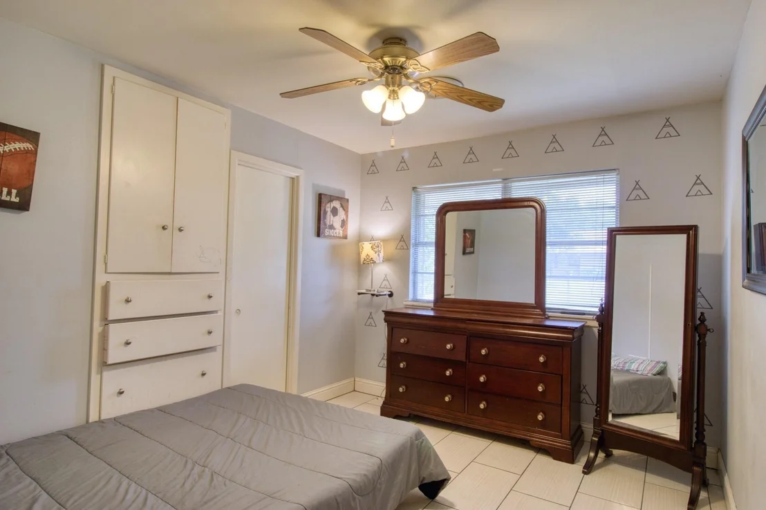 Photo of 202 Rose Marie Boulevard