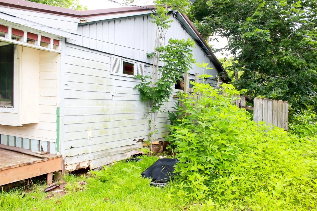 Photo of 120 Creekside Drive