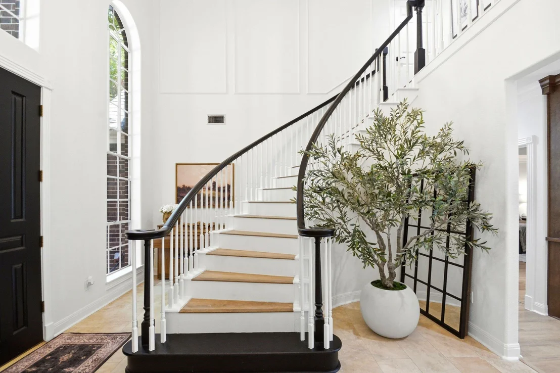 Photo of 1846 Raintree Circle