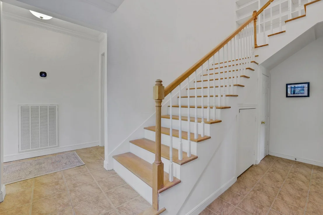 Photo of 701 Lakeview Estates Drive