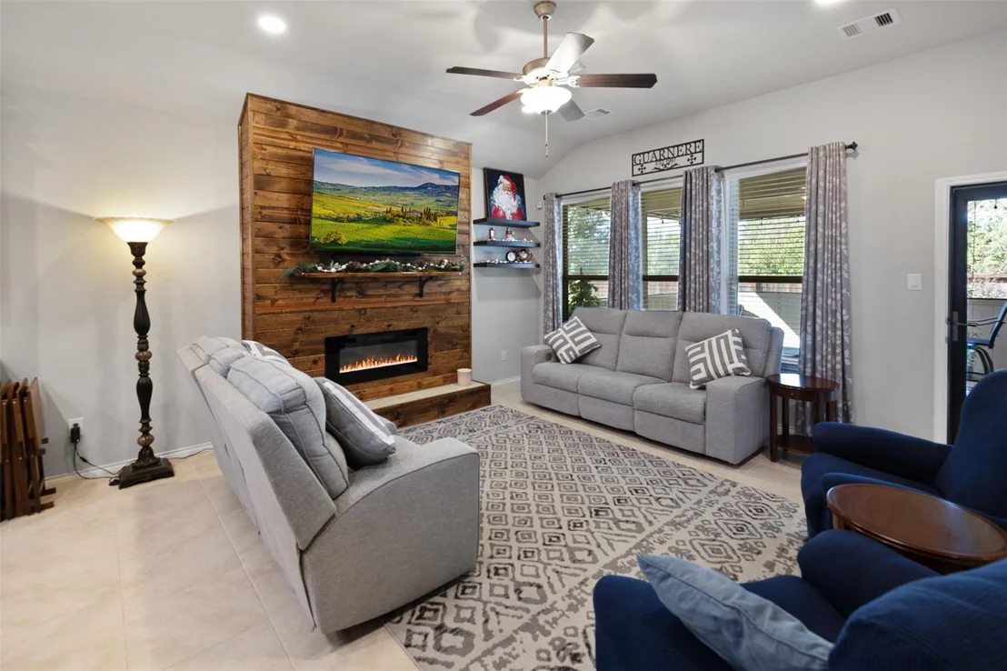 Photo of 16502 Coconut Palm Lane