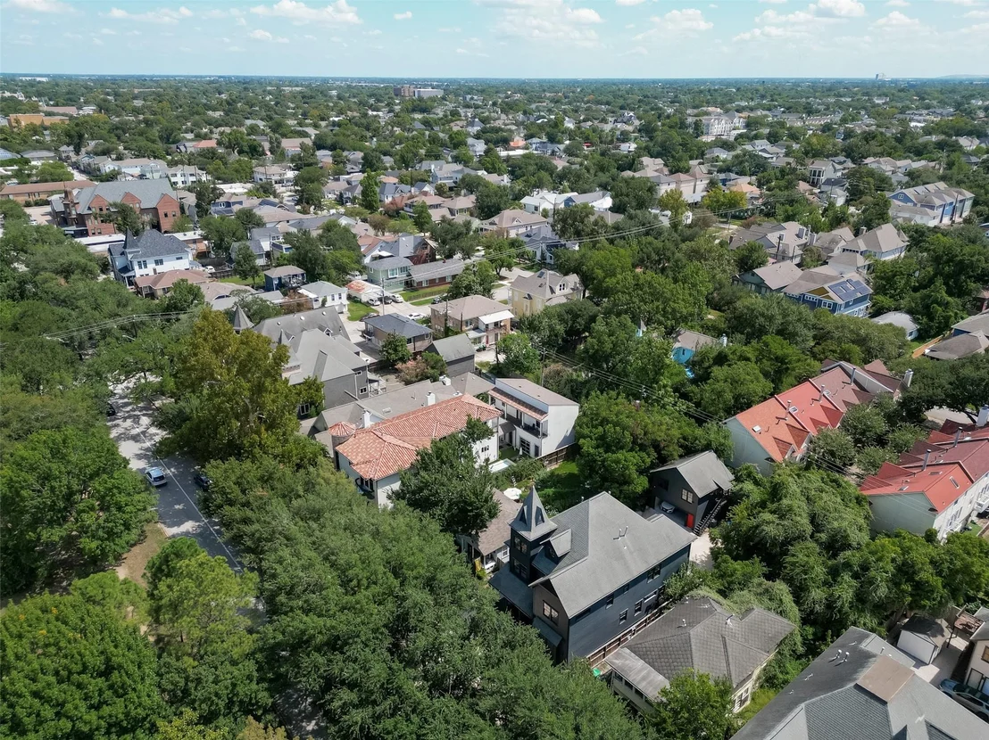 Photo of 434 Heights Boulevard