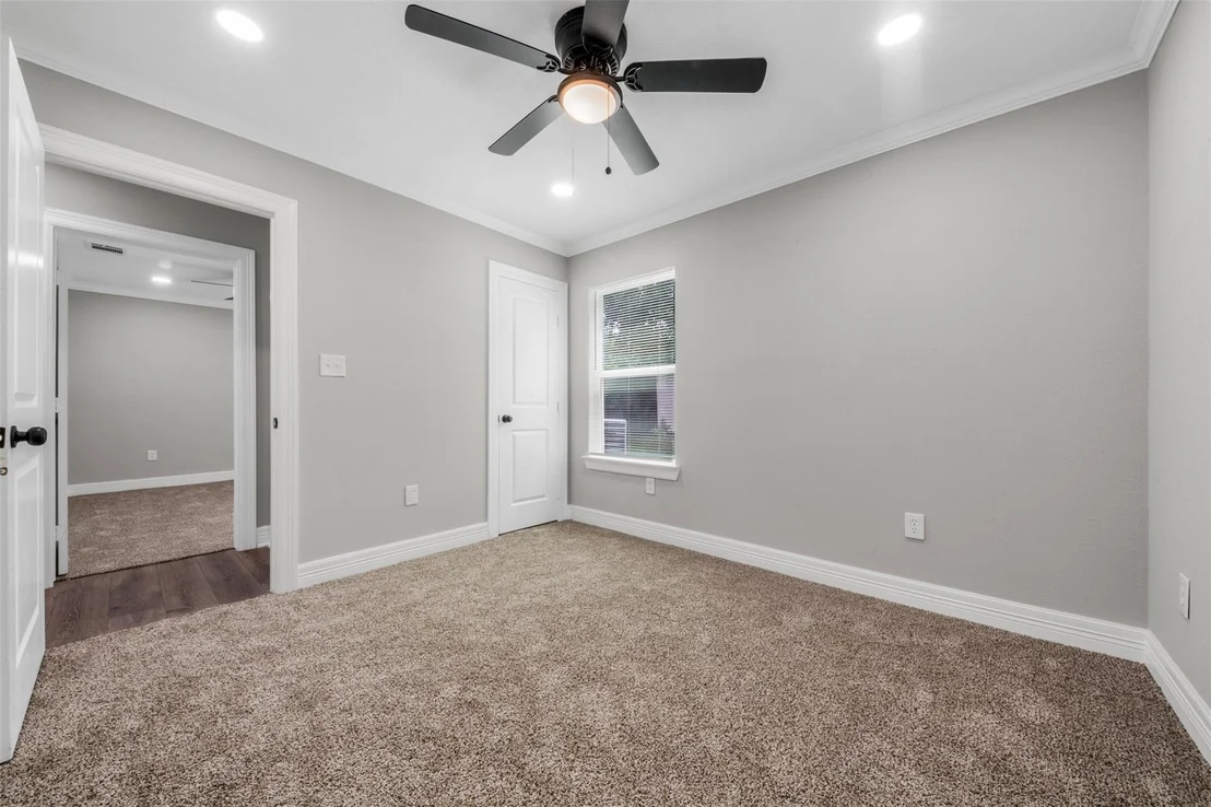 Photo of 2616 Windsor Lane