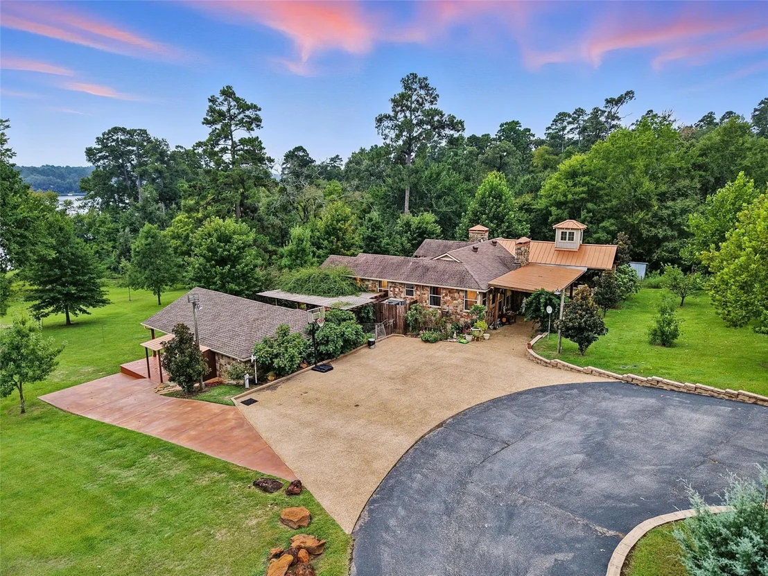 Photo of 179 Springlake Drive