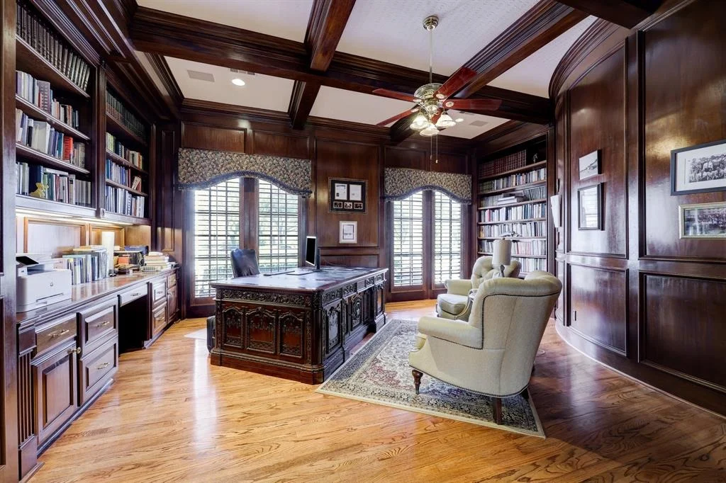 Photo of 25 Beacon Hill