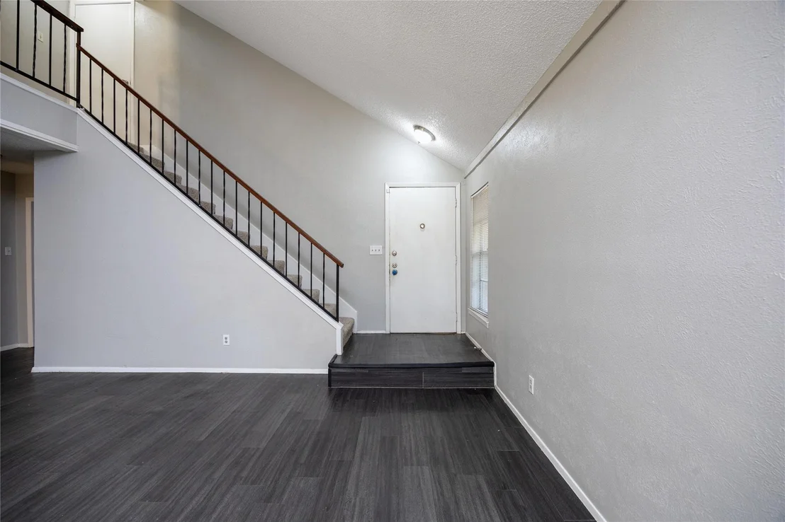 Photo of 23311 Calico Corners Lane