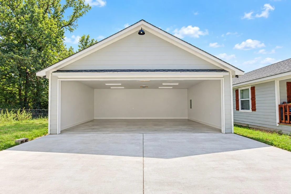 Photo of 301 Pineland Drive
