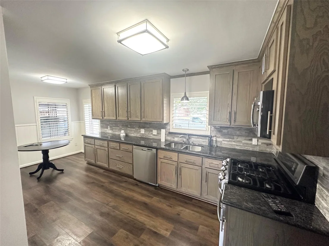 Photo of 2123 Ridgecrest Drive