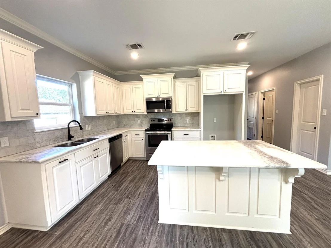Photo of 196 Twisted Oaks Drive