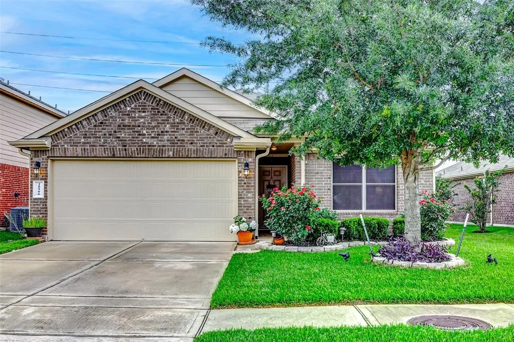Photo of 20906 Whitehaven Bluff Trail
