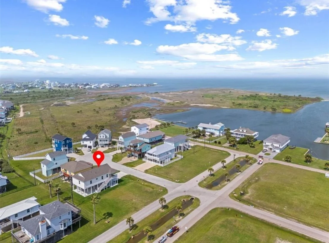 Photo of 23107 Miramar Circle