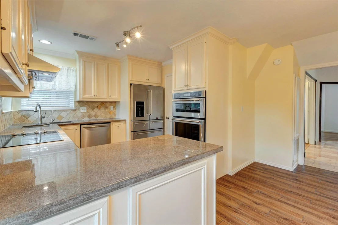 Photo of 11418 Cedarwood Drive