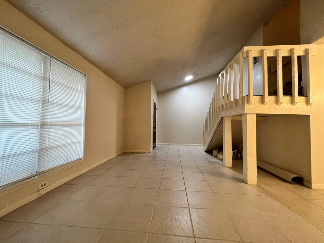 Photo of 2075 Delphi Lane