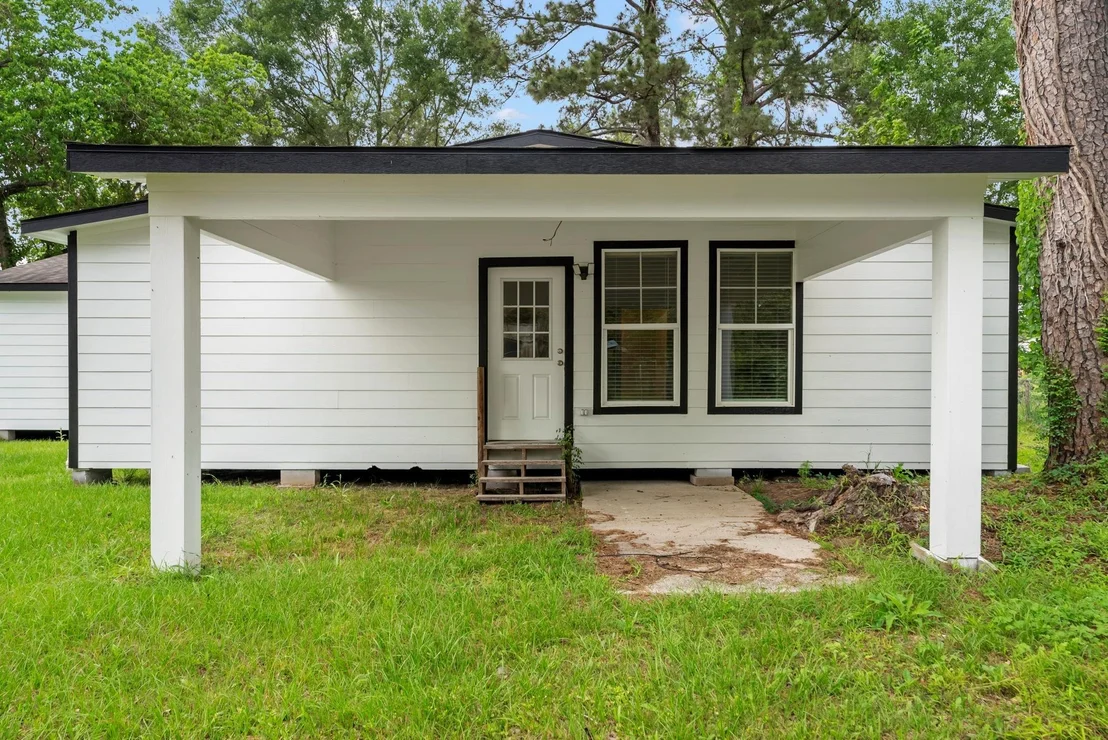 Photo of 16452 Edgefield Lane