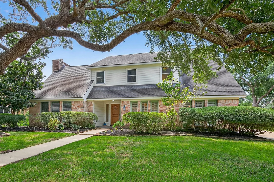 Photo of 18307 Harrow Hill Drive