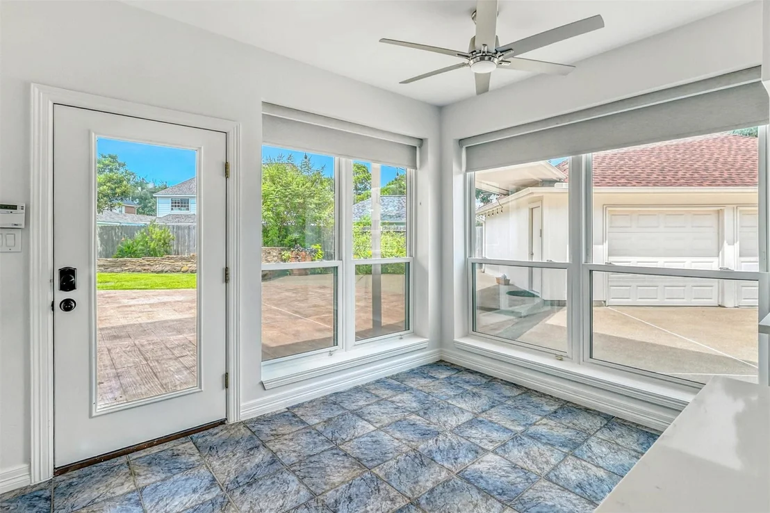 Photo of 24818 Lakebriar Drive