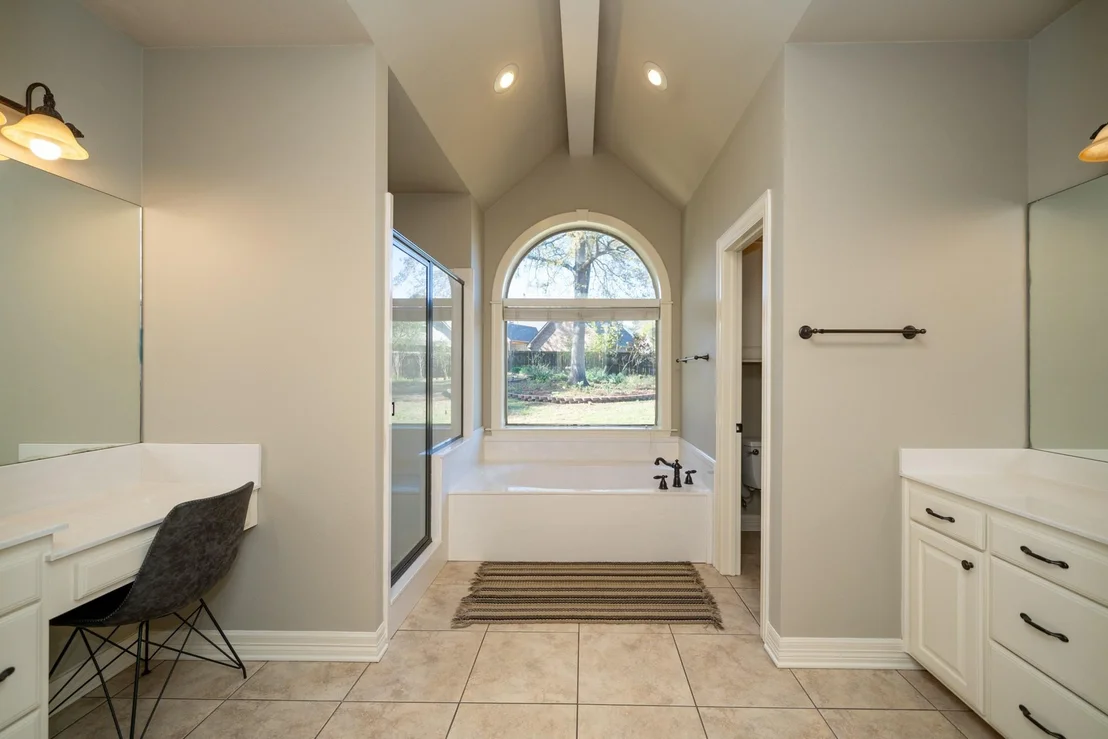 Photo of 104 Glen Rose Trail
