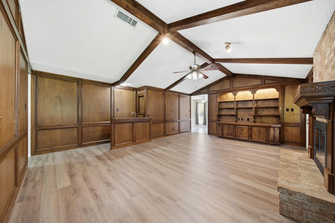 Photo of 626 Magic Oaks Drive