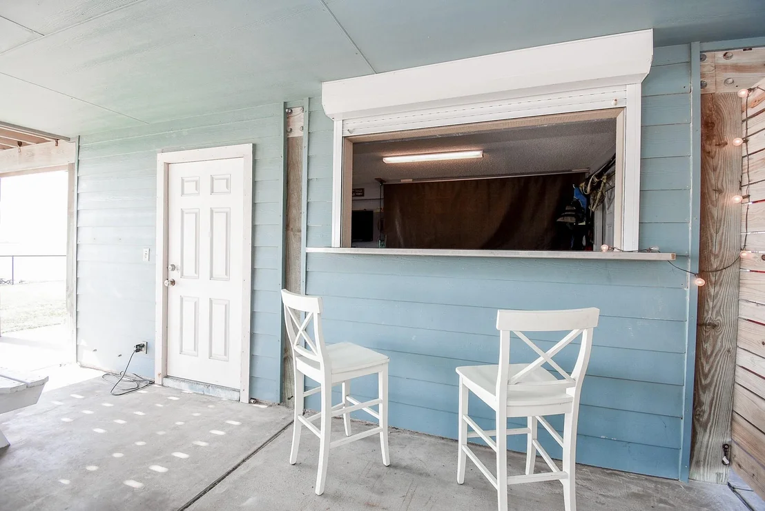 Photo of 1504 W Bayshore Drive